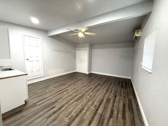 Foto del edificio - 910 25th St E