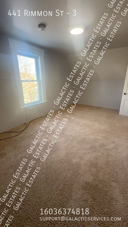 Building Photo - 441 Rimmon St