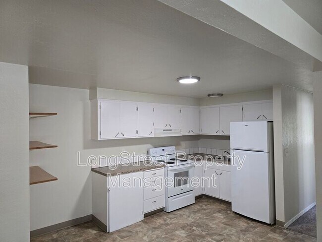 Foto del edificio - 915 SW Adams Ave