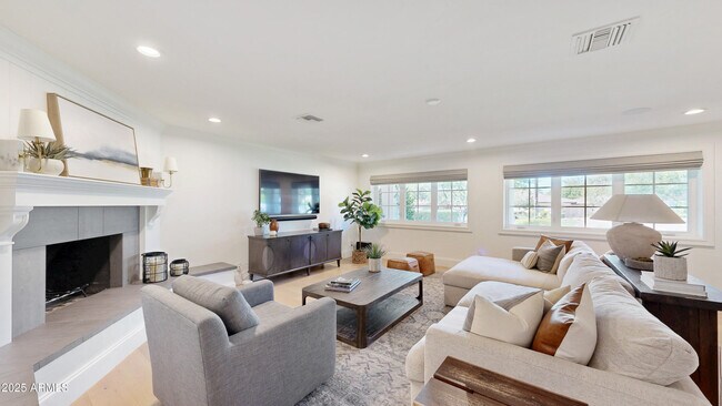 Foto del edificio - 4701 N Dromedary Rd