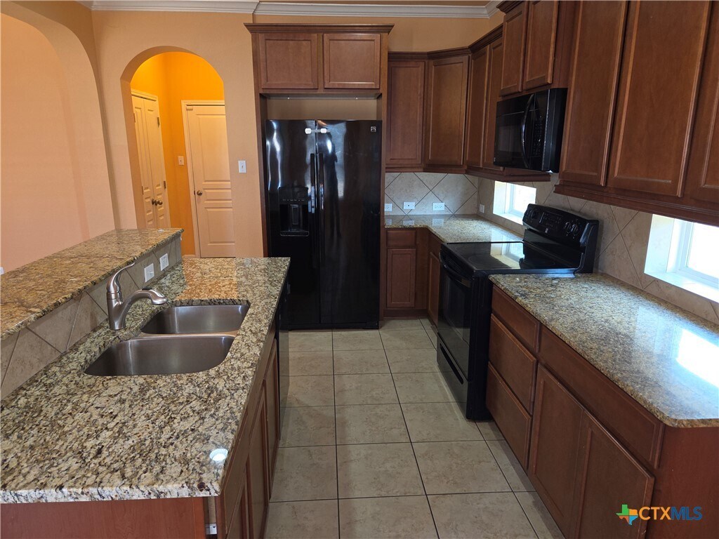 Foto del edificio - 512 Wyndham Hill Pkwy
