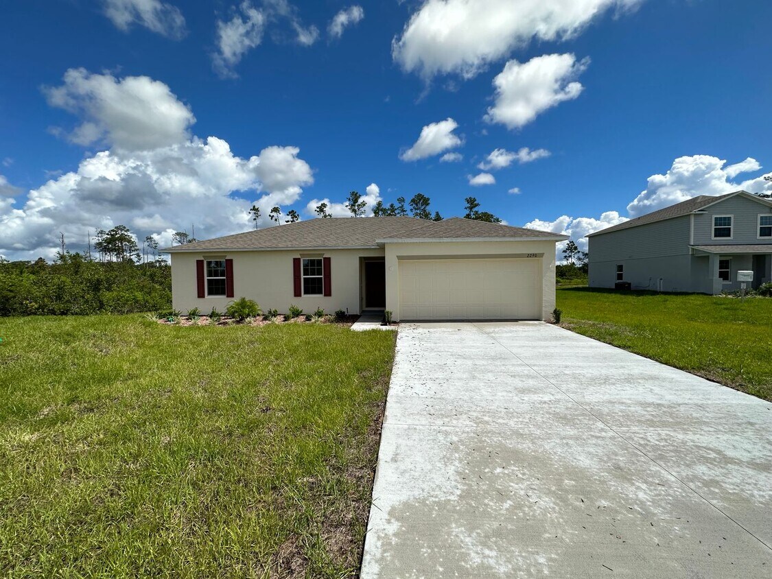 Primary Photo - Brand new 3 bedroom 2 bathroom home in des...