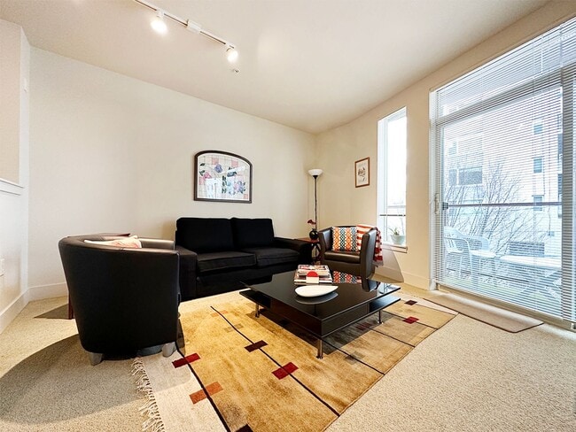 Building Photo - 1Bd/1Ba Seattle Condo