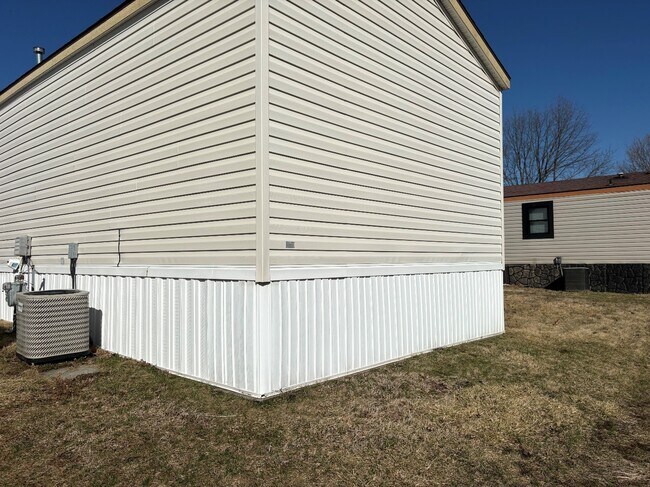 Foto del edificio - 2131 Windover Dr