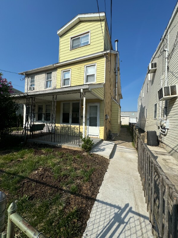 Foto principal - 908 Church St
