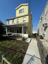 Building Photo - 908 Church St