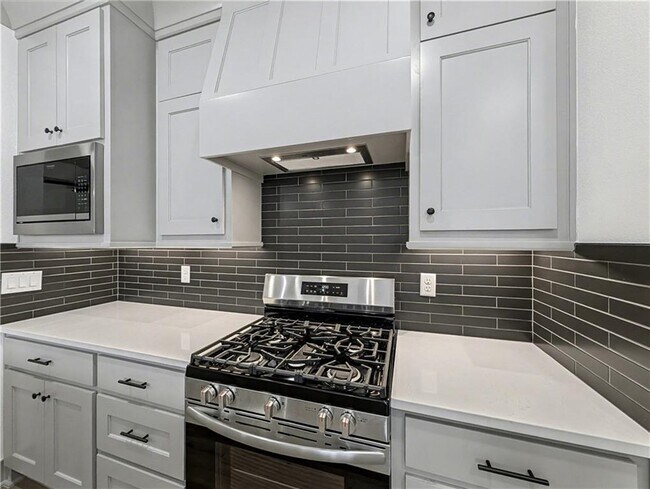 Foto del edificio - 4979 Farmhouse St