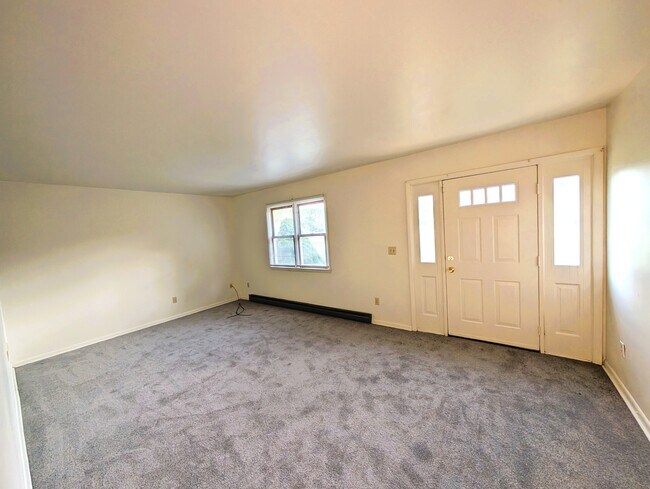 Building Photo - 8741 Rd 627