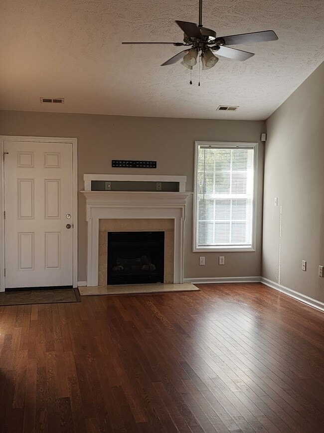 Building Photo - SADDLE RIDGE