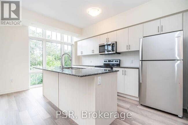 Photo du bâtiment - 18 Whitaker Wy