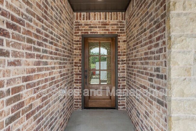 Building Photo - 4136 Abbey Pk Dr