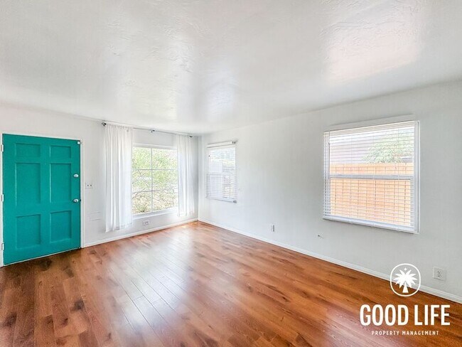 Foto del edificio - 6074 Rock St