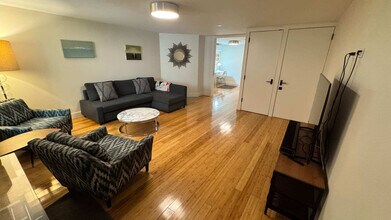 Building Photo - 235 W 139th St