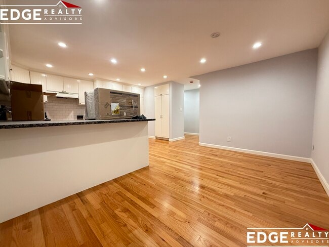 Foto del edificio - 39 Englewood Ave