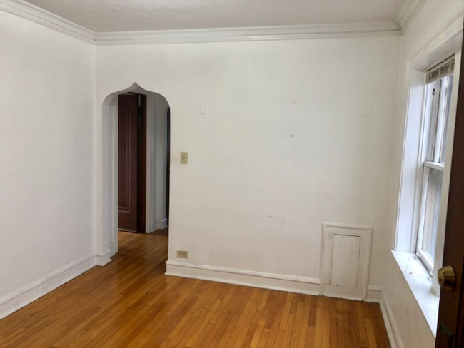 Photo - 1942 N Whipple St Apartment