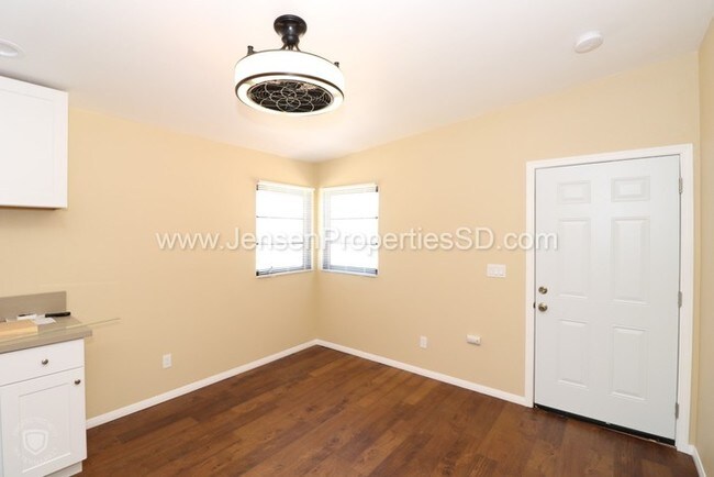 Building Photo - 1029 CA-78
