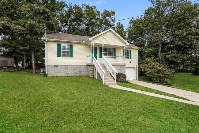 Foto del edificio - 425 Jonesboro Ct