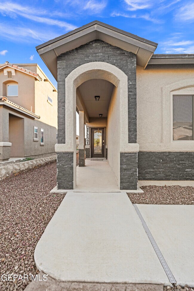 Foto del edificio - 14936 Tierra Haven Ave