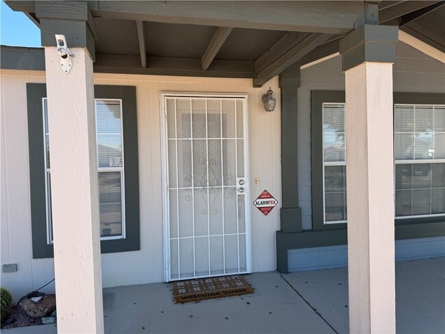Building Photo - 2726 Vicki Ave