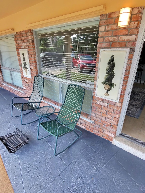 Building Photo - 2419 NE 2nd Ave