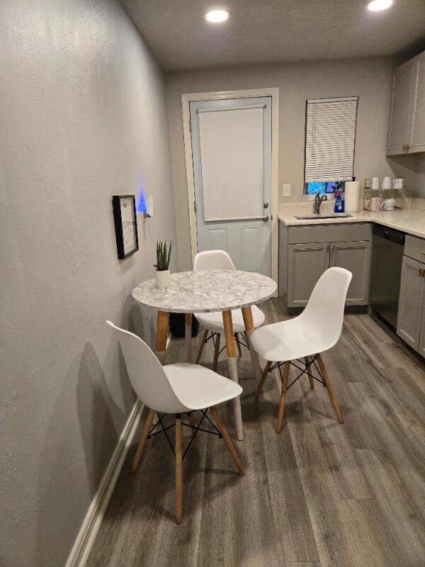 Building Photo - 3520 Post St