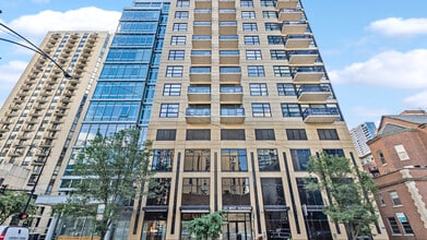 Building Photo - 101 W Superior St