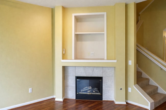 Building Photo - 3580 Sequoia Dr
