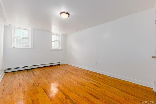 Foto del edificio - 657 E 96th St