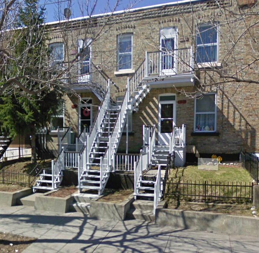 Photo du bâtiment - 6103 Rue D'aragon