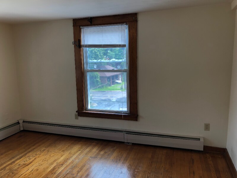 126 E Fairmount Ave Unit 1, State College, PA 16801 Room for Rent in