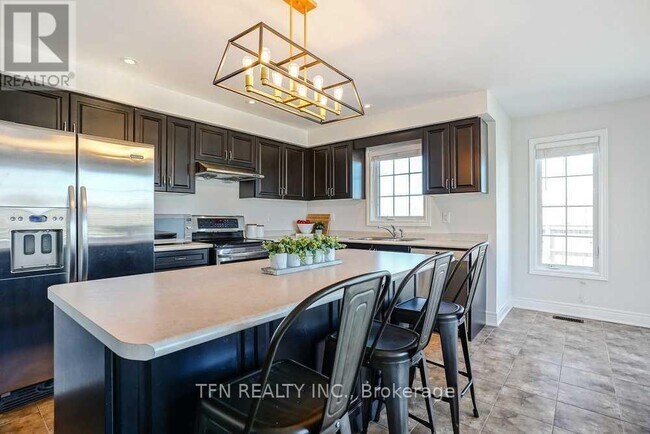 Building Photo - 15 McPhail Pl