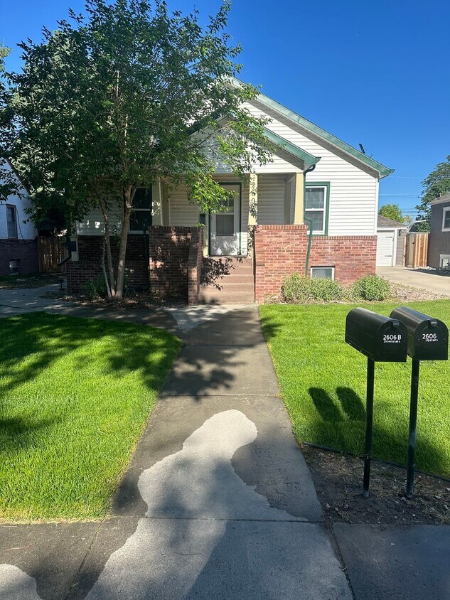 Foto principal - 2606 Ave D