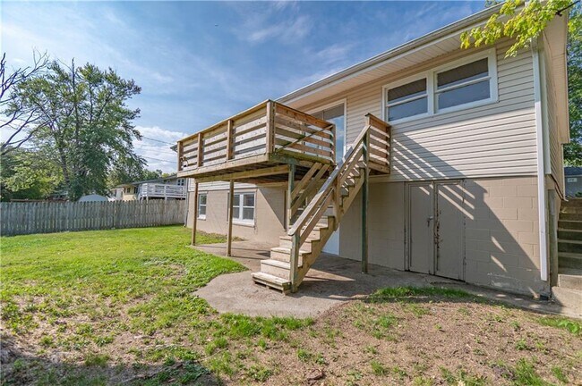 Foto del edificio - 40 Glenview Dr