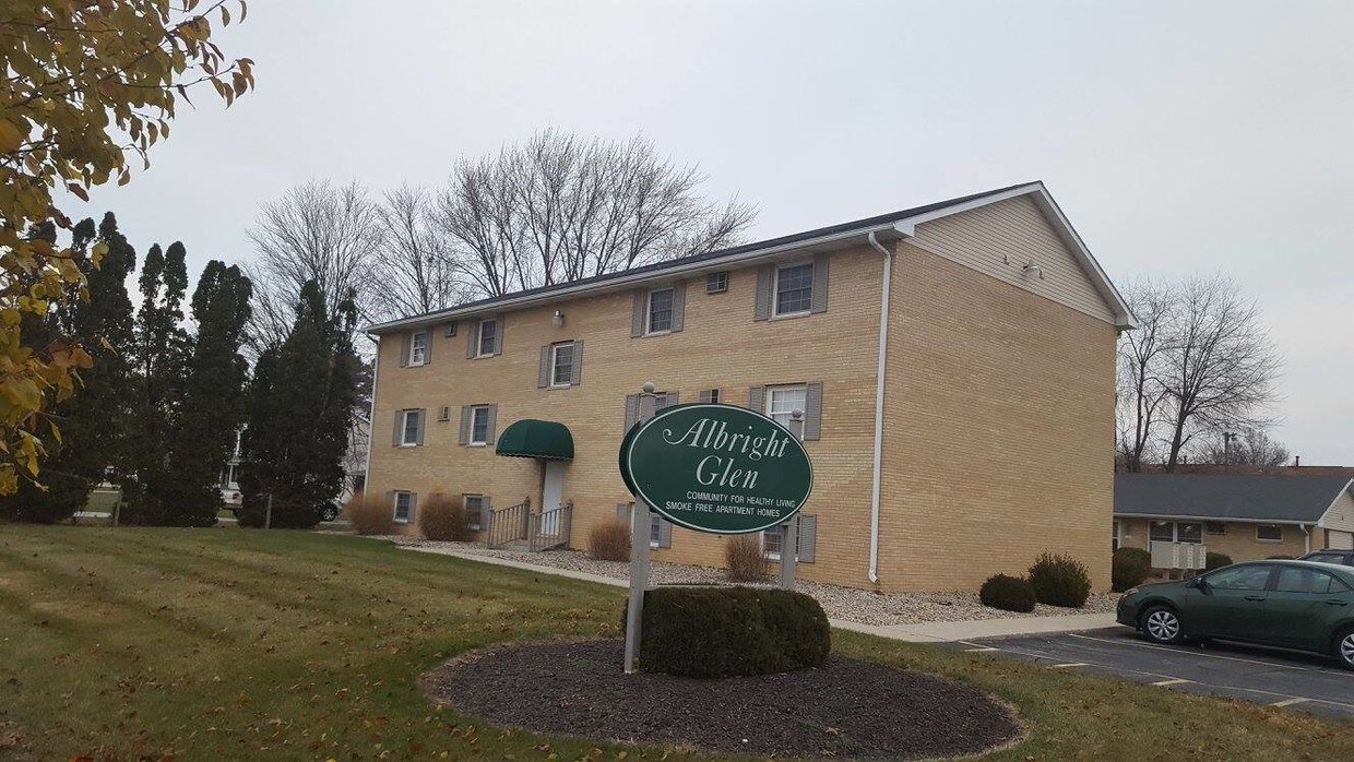 Primary Photo - 2704 Albright Rd