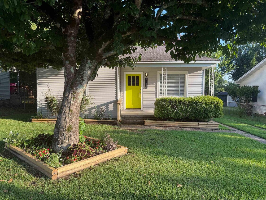 Foto principal - 1210 Thelma St