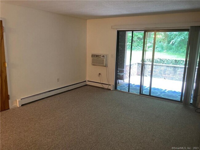 Building Photo - 64 Oxbow Dr