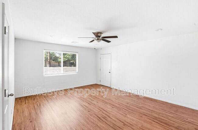Foto del edificio - 5645 S 6th St