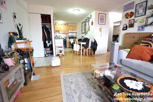Foto del edificio - 290 Corey Rd