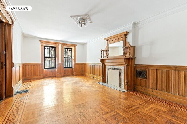 Building Photo - 291 Park Pl