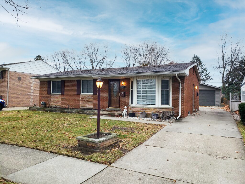 Primary Photo - 28752 Milton Ave