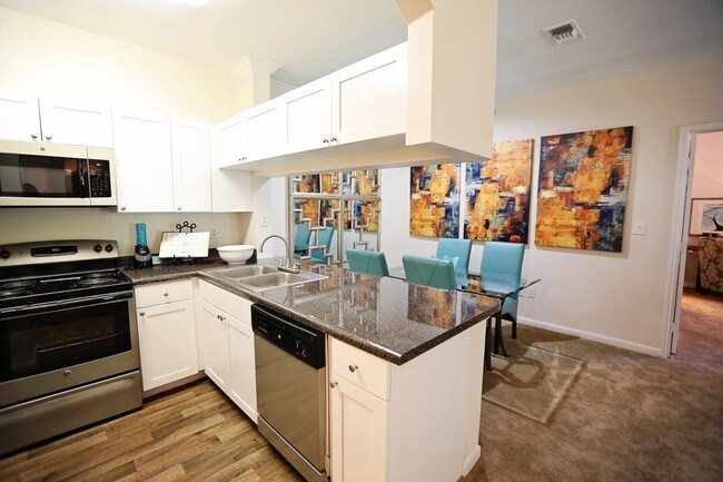 Hedgerow Apartments Memphis Review Hedgerow Apartments Memphis Review