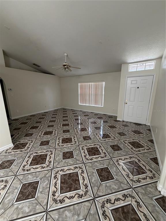 Foto del edificio - 922 Elm Forest Dr
