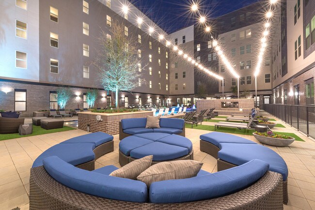Windsor Turtle Creek Apartments Dallas, TX