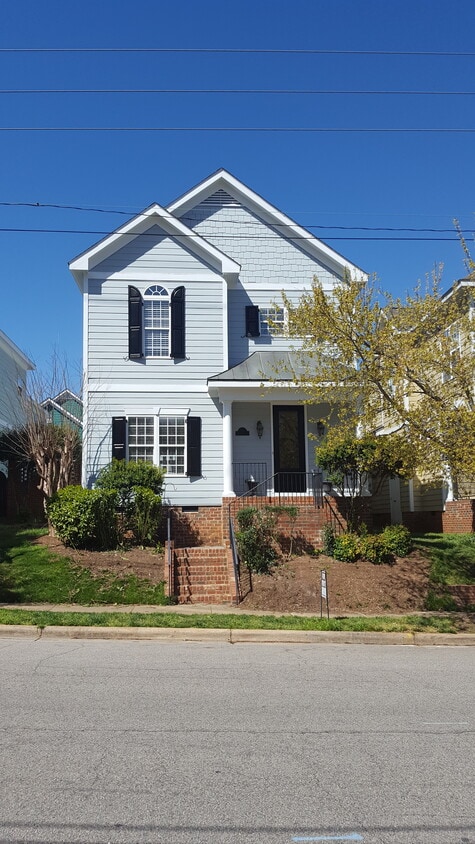 Front Exterior - 1133 N Blount St