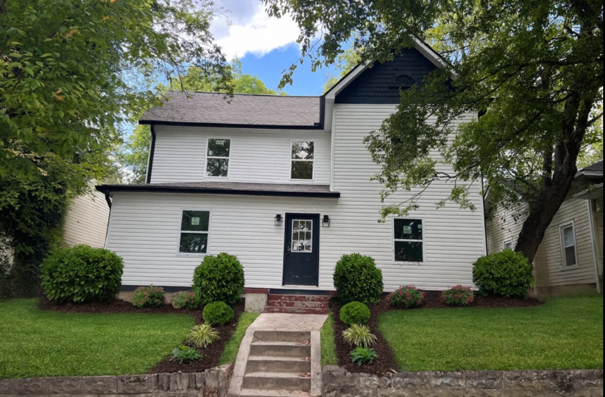 Photo - 2827 E 5th Ave (Knoxville, TN)