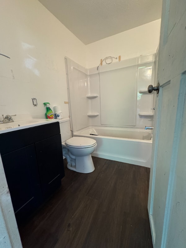 Building Photo - 75 W Main St