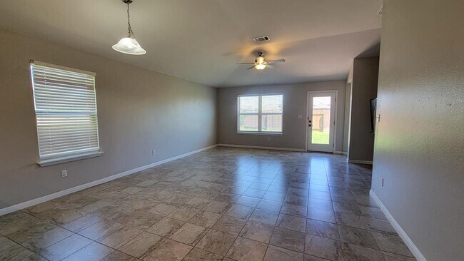 Building Photo - 149 Red Sun Dr