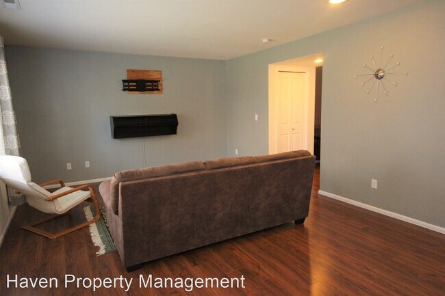 Building Photo - 4 br, 2.5 bath House - 3410 S 297th St