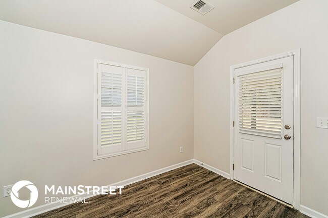 Foto del edificio - 331 Woodland Trl