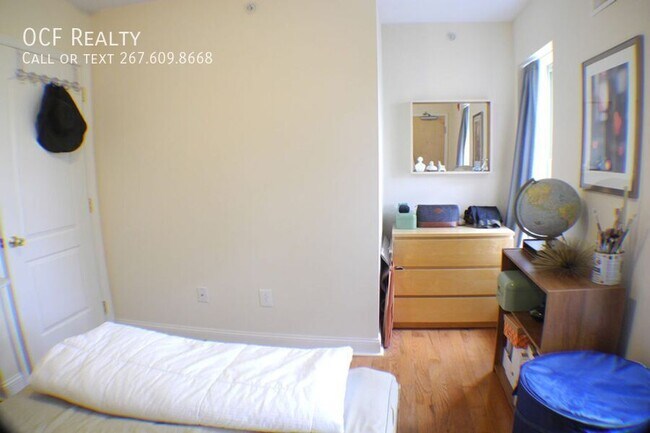 Foto del edificio - 1841 Bainbridge St